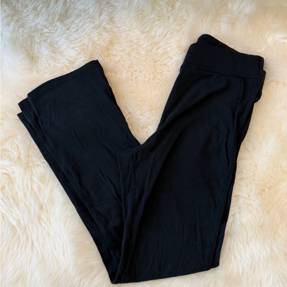Outdoor Voices SuperForm™ Rib Kick Flare Pants - Picture 5 of 5
